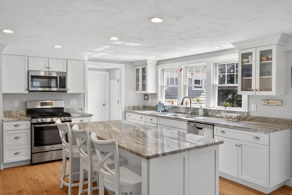 Single Family Residence at 234 Round Cove Rd, Chatham MA 02633, Chatham, photo 9 of 42