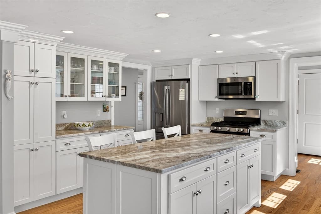 Single Family Residence at 234 Round Cove Rd, Chatham MA 02633, Chatham, photo 10 of 42