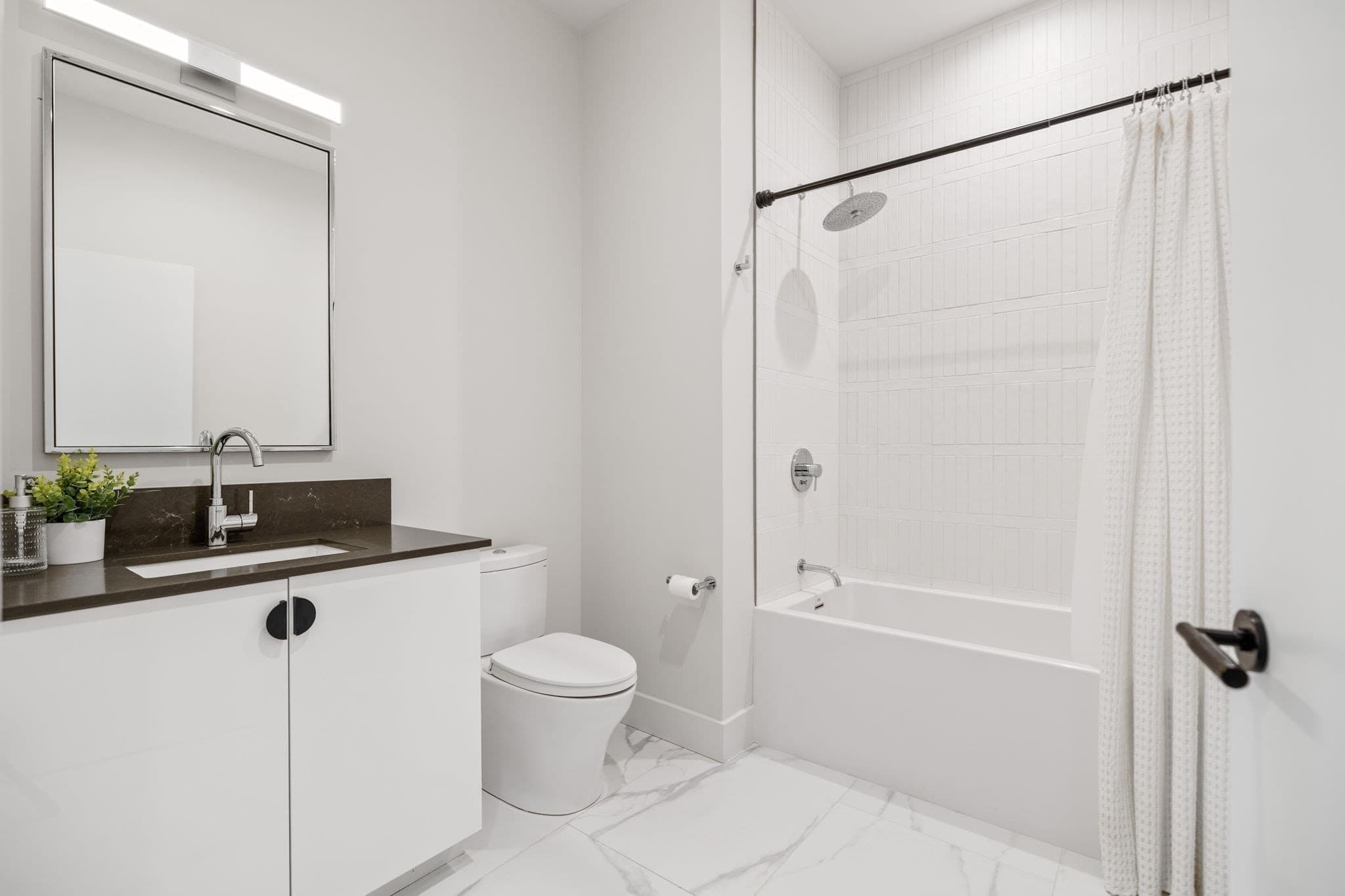 Condominium at 566 Columbus Ave # 614, Boston MA 02118, photo 16 of 23