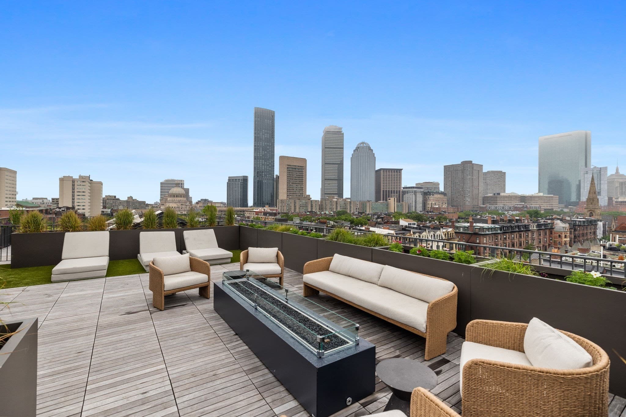 Condominium at 566 Columbus Ave # 614, Boston MA 02118, photo 3 of 23
