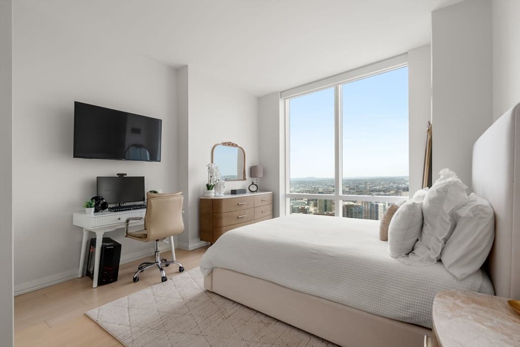 Condominium at 1 Franklin St # 4602, Boston MA 02110, photo 12 of 24