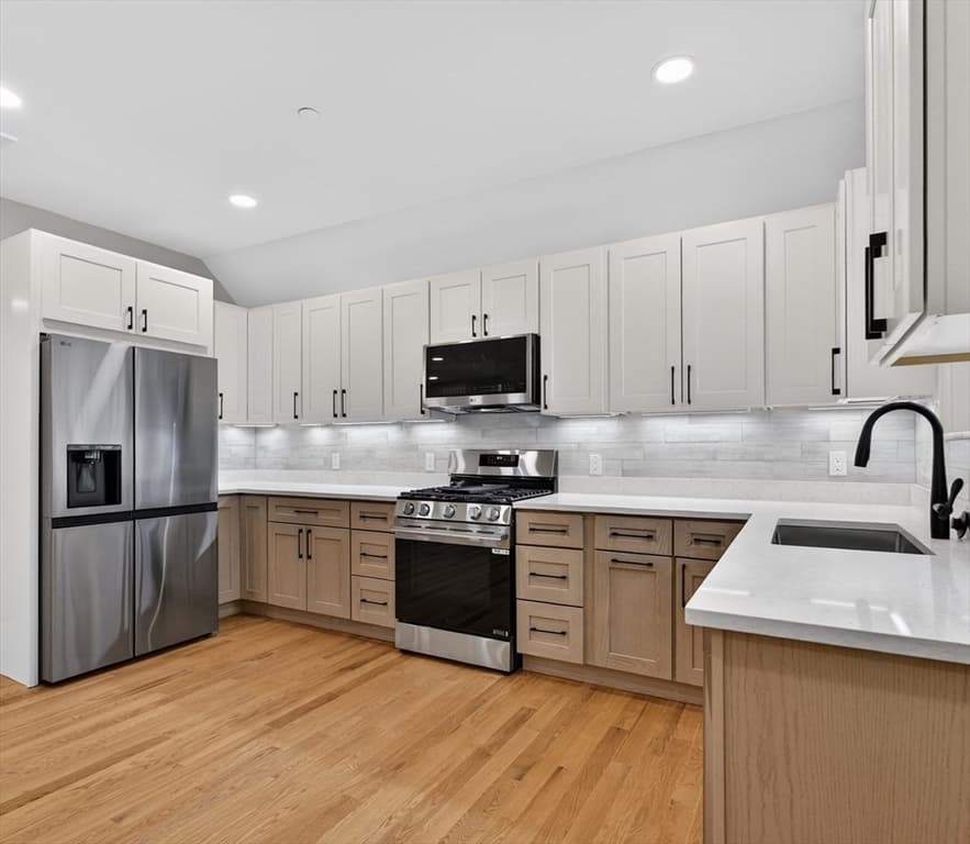 29C Prichard Ave # 3, Somerville MA 02144