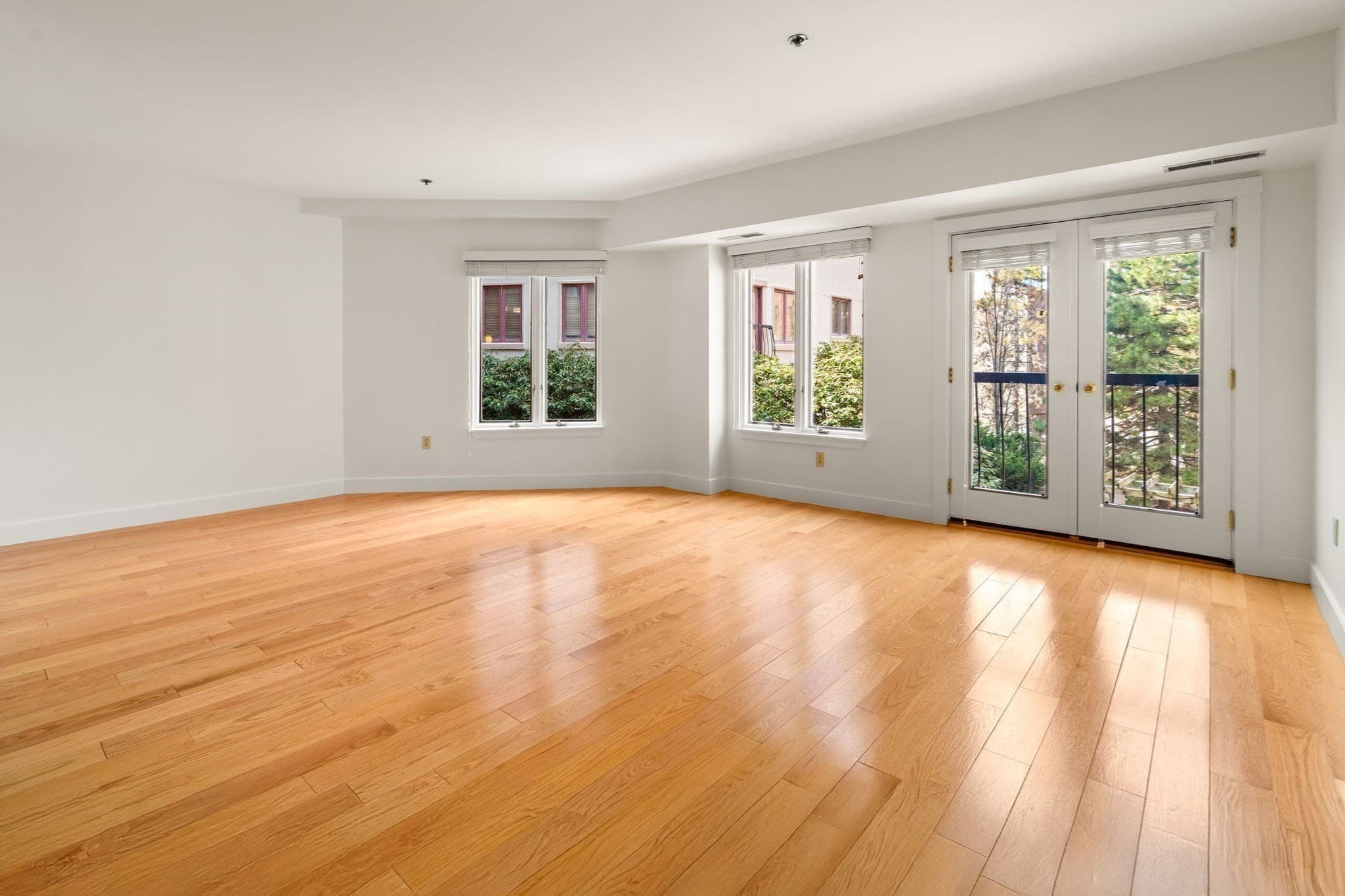 Condominium at 100 Fulton St # 3Q, Boston MA 02109, photo 13 of 25
