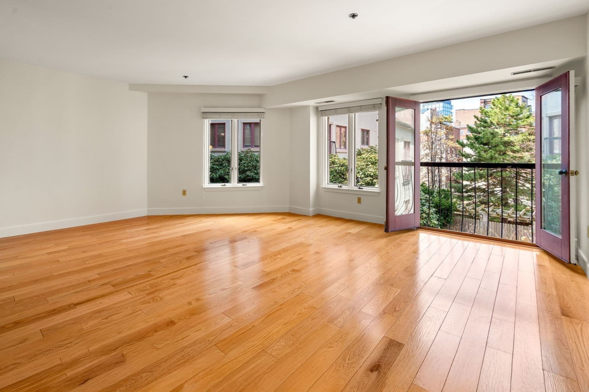 Condominium at 100 Fulton St # 3Q, Boston MA 02109, photo 11 of 25