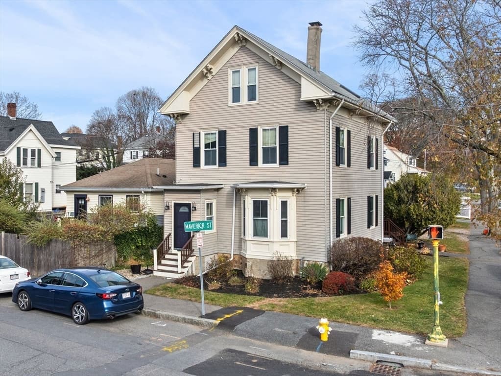 1 Maverick St # 2, Marblehead MA 01945 photo 2