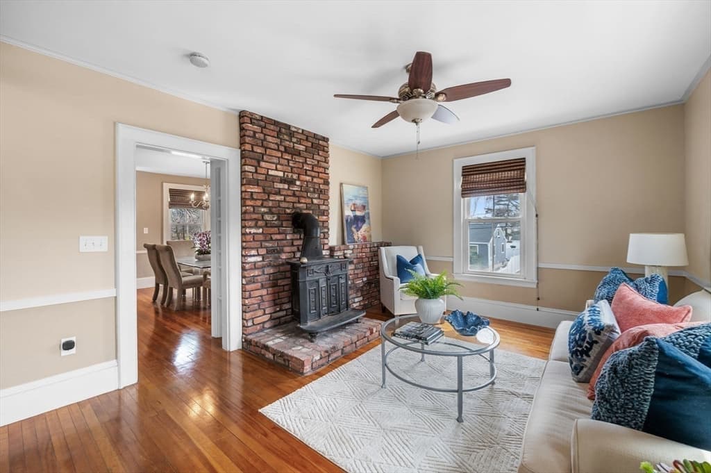 1 Maverick St # 2, Marblehead MA 01945 photo 6