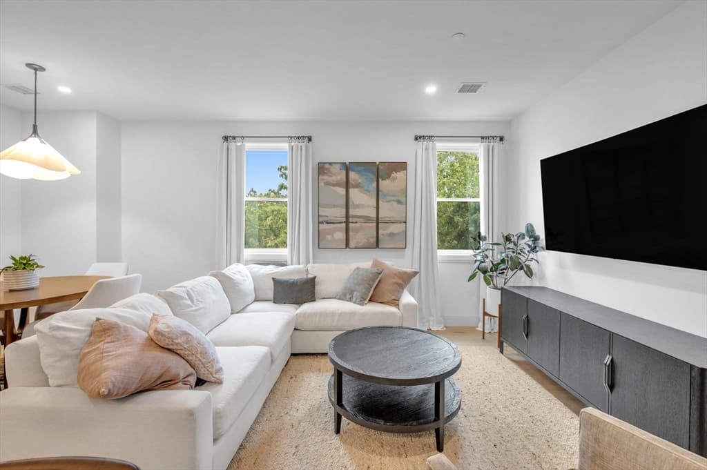Condominium at 5245 Washington St # 5, Boston MA 02132, photo 15 of 37
