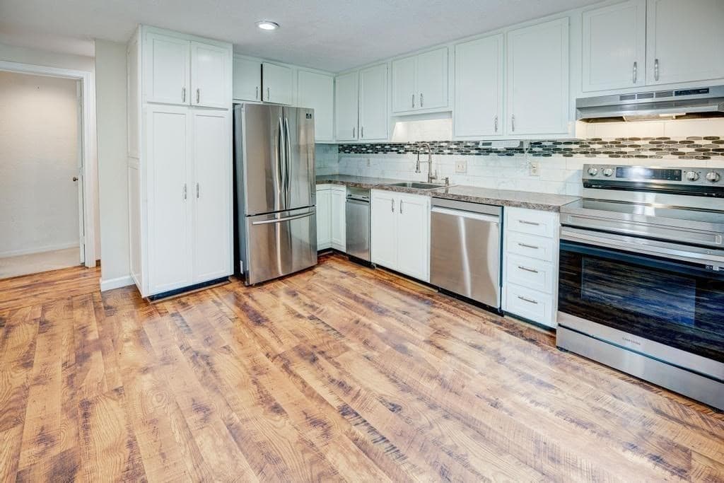 Condominium at 559 Great Elm Way # 559, Acton MA 01718, photo 13 of 42