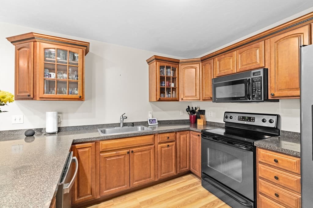 Multi Family at 2783 Cranberry Hwy, Wareham MA 02571, Wareham, photo 3 of 42