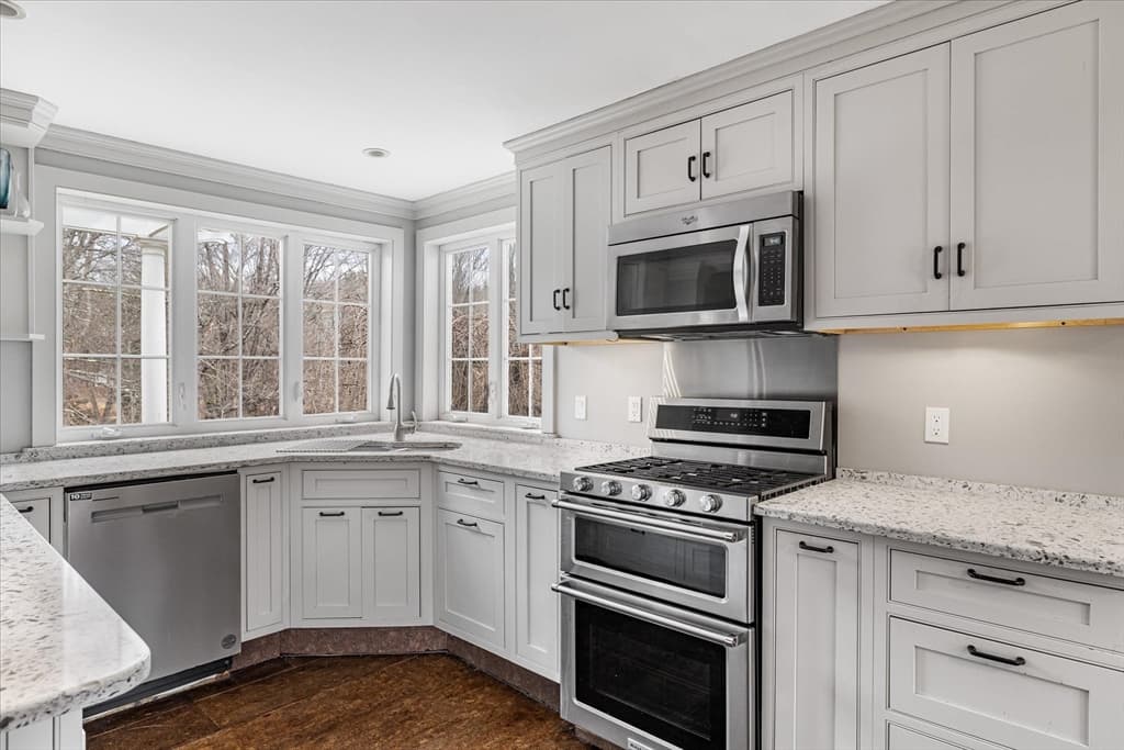 Single Family Residence at 14 Maple Street, Sturbridge MA 01566, Sturbridge, photo 13 of 37