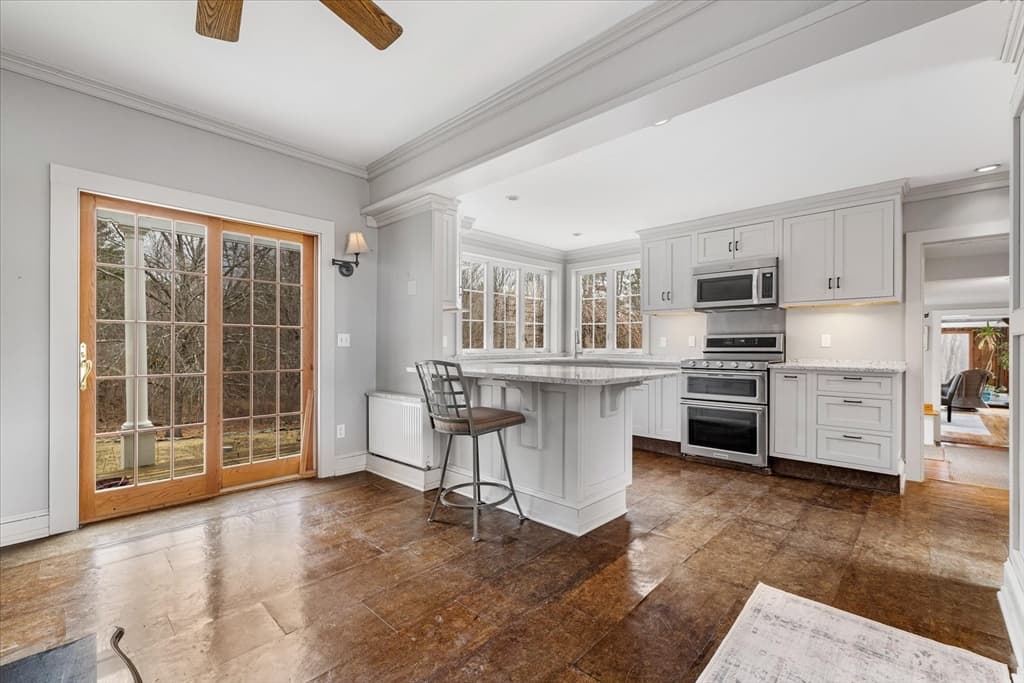 Single Family Residence at 14 Maple Street, Sturbridge MA 01566, Sturbridge, photo 16 of 37