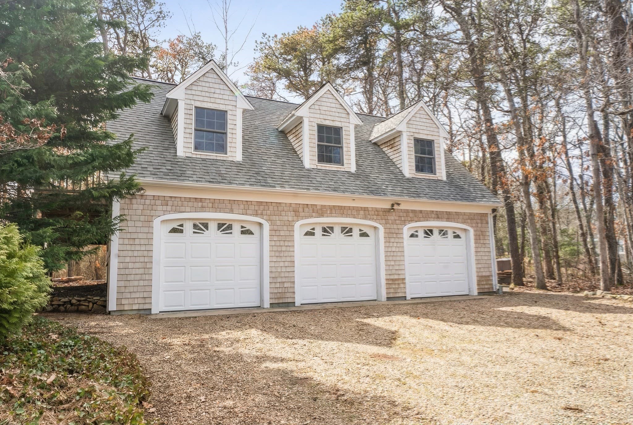 Single Family Residence at 94 Weaver Lane, Tisbury MA 02568, photo 31 of 37