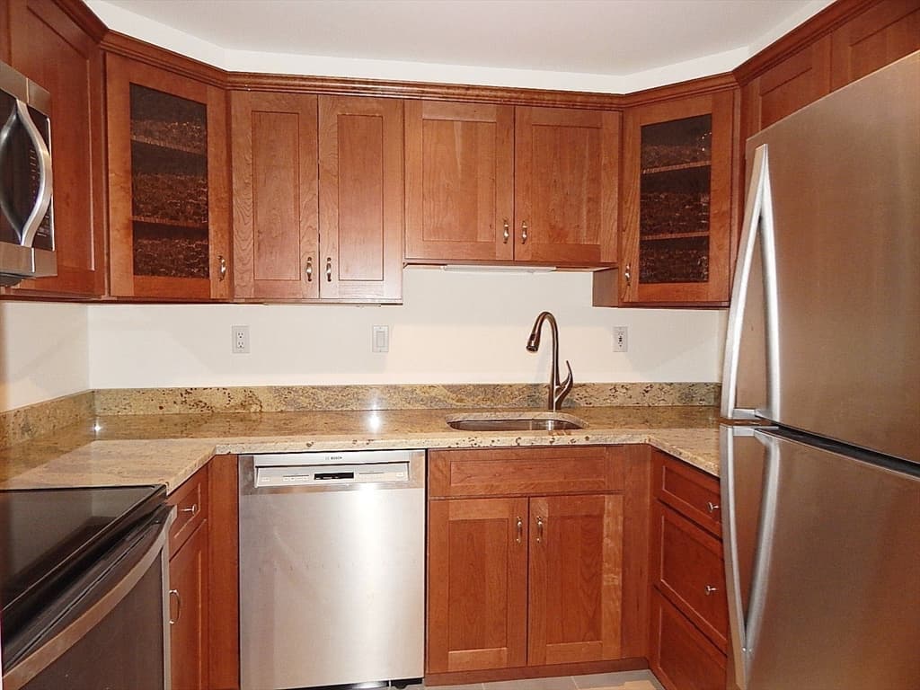 Condominium at 10 Rogers # 203, Cambridge MA 02142, Cambridge, photo 4 of 11