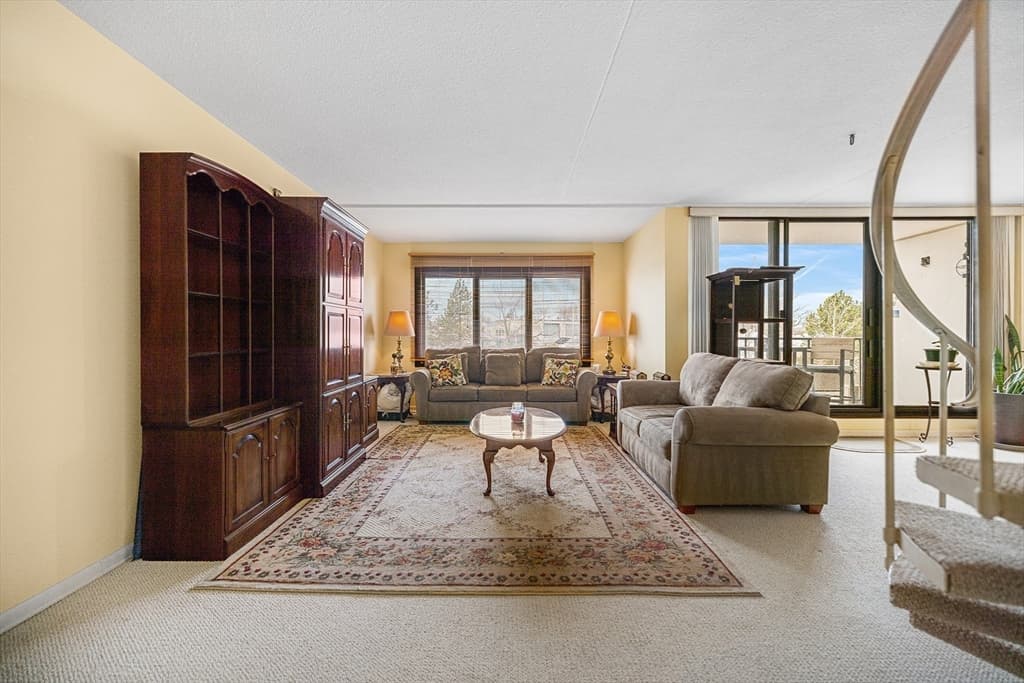 Condominium at 51 Broad Reach, Weymouth MA 02191, photo 2 of 32