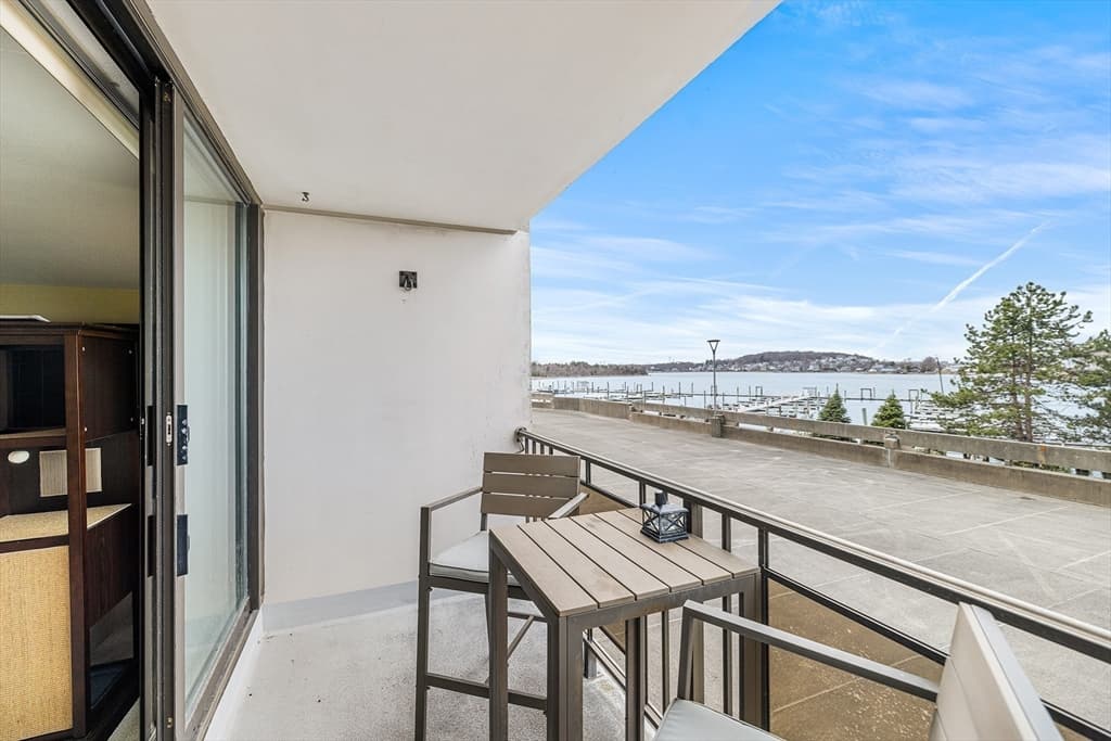 Condominium at 51 Broad Reach, Weymouth MA 02191, photo 12 of 32