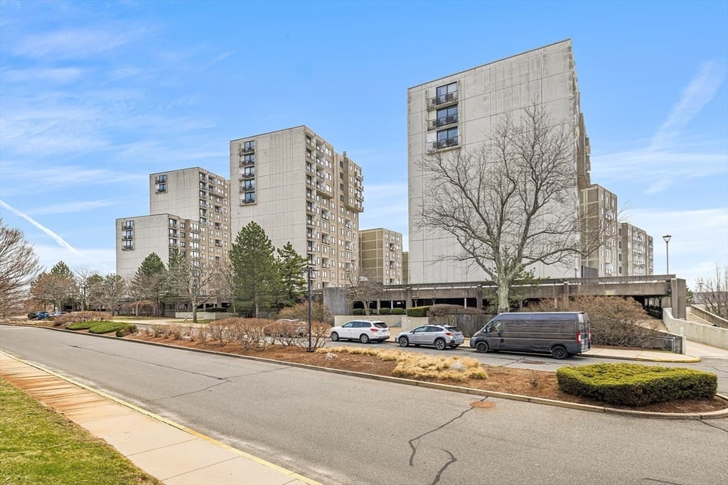Condominium at 51 Broad Reach, Weymouth MA 02191, photo 25 of 32