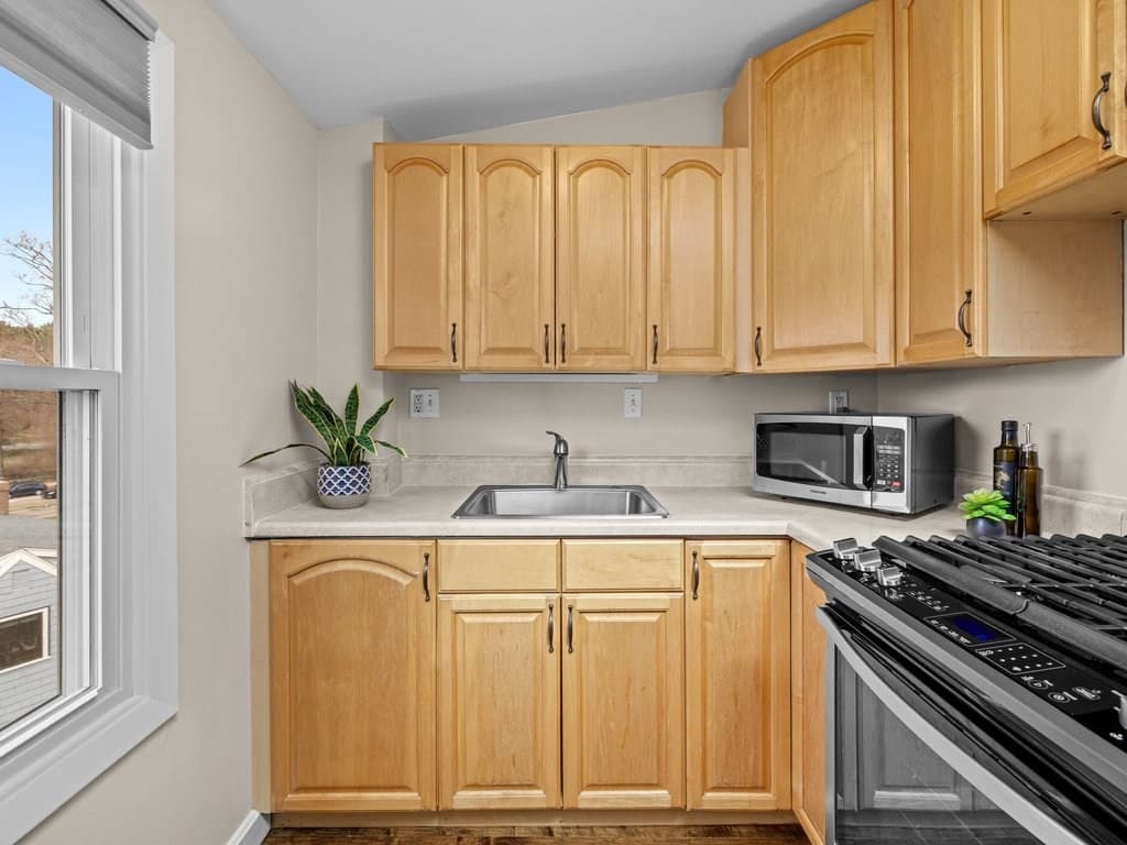 Condominium at 47 R Jamaica # 3, Boston MA 02130, photo 7 of 19