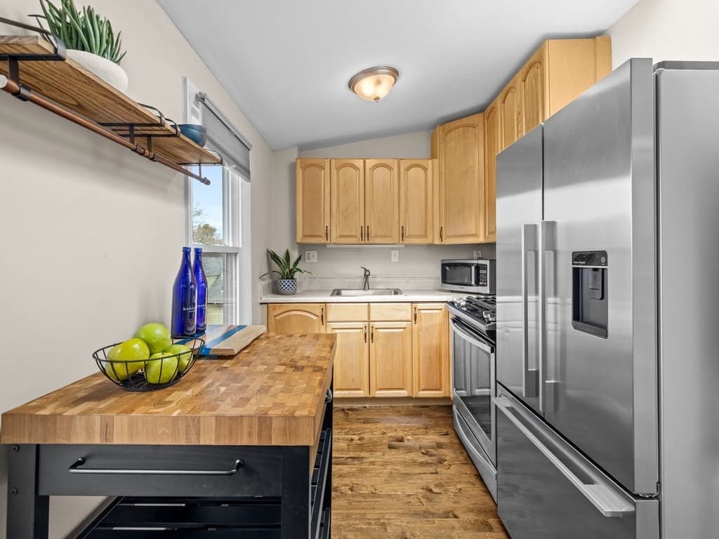 Condominium at 47 R Jamaica # 3, Boston MA 02130, photo 8 of 19