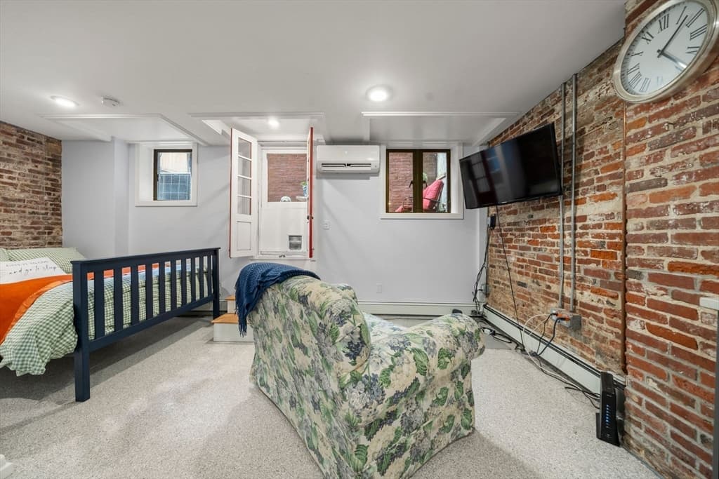 Condominium at 26 Unity St # 1, Boston MA 02113, photo 13 of 27