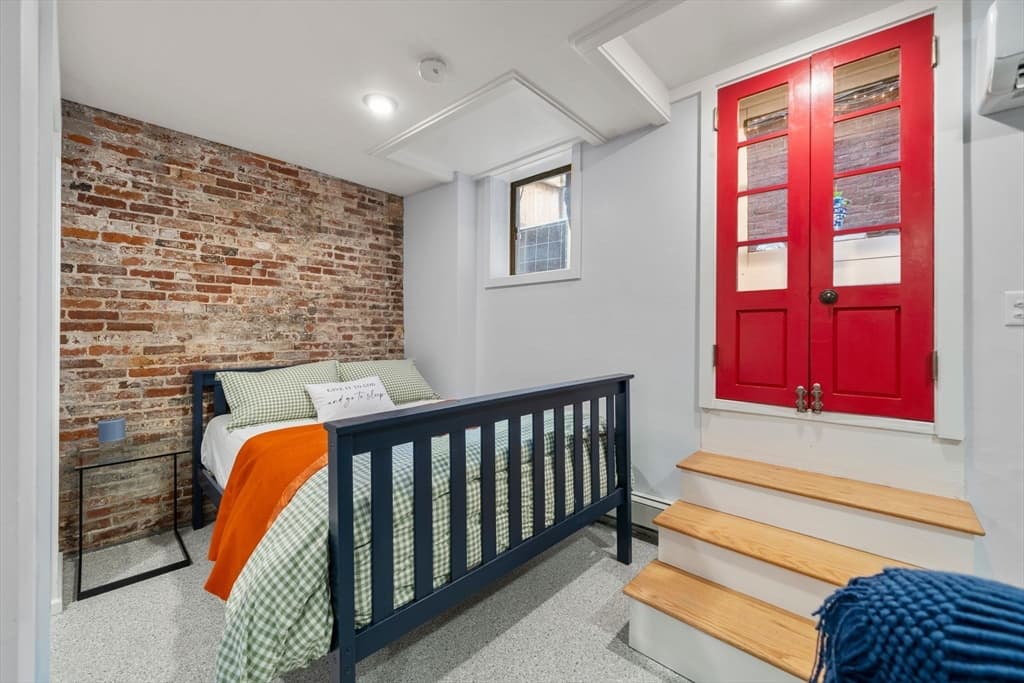 Condominium at 26 Unity St # 1, Boston MA 02113, photo 17 of 27