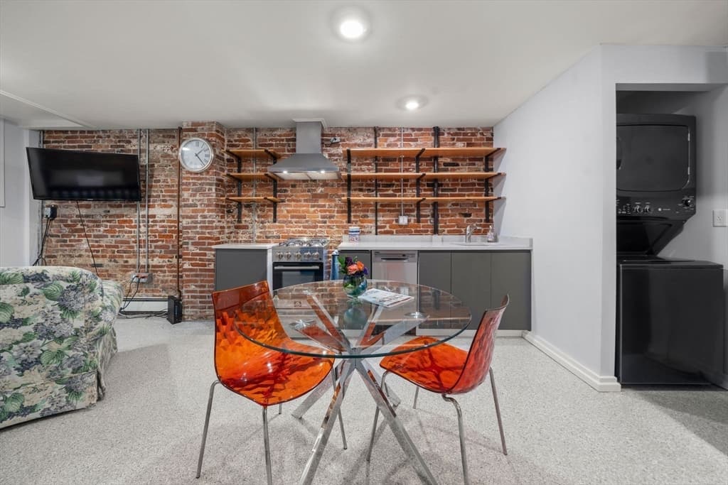 Condominium at 26 Unity St # 1, Boston MA 02113, photo 12 of 27