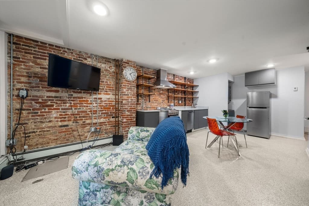 Condominium at 26 Unity St # 1, Boston MA 02113, photo 14 of 27