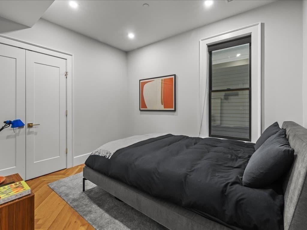 Condominium at 760 E Broadway, Boston MA 02127, photo 27 of 39