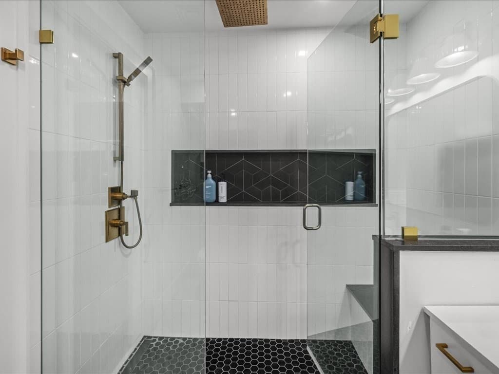 Condominium at 760 E Broadway, Boston MA 02127, photo 32 of 39