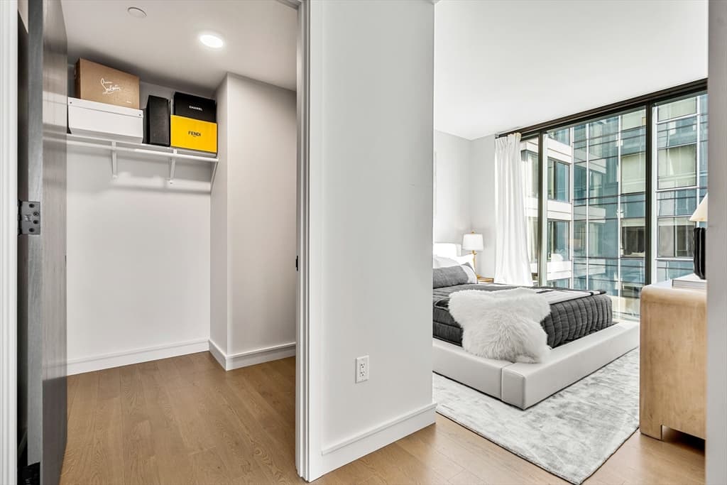 Condominium at 55 Lagrange St # 1902, Boston MA 02116, photo 15 of 31