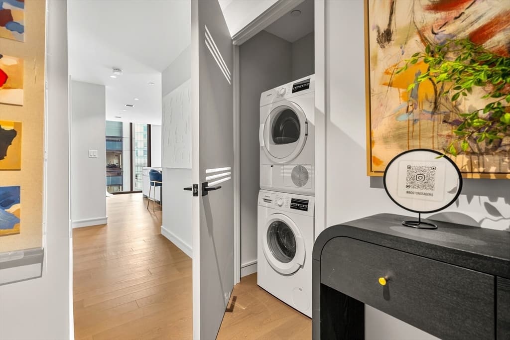 Condominium at 55 Lagrange St # 1902, Boston MA 02116, photo 19 of 31