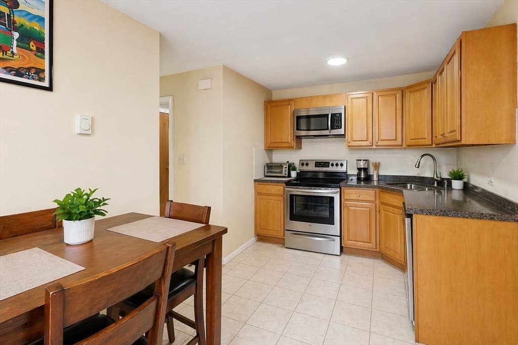Condominium at 138 Ballou Ave # 3A, Boston MA 02124, photo 3 of 12