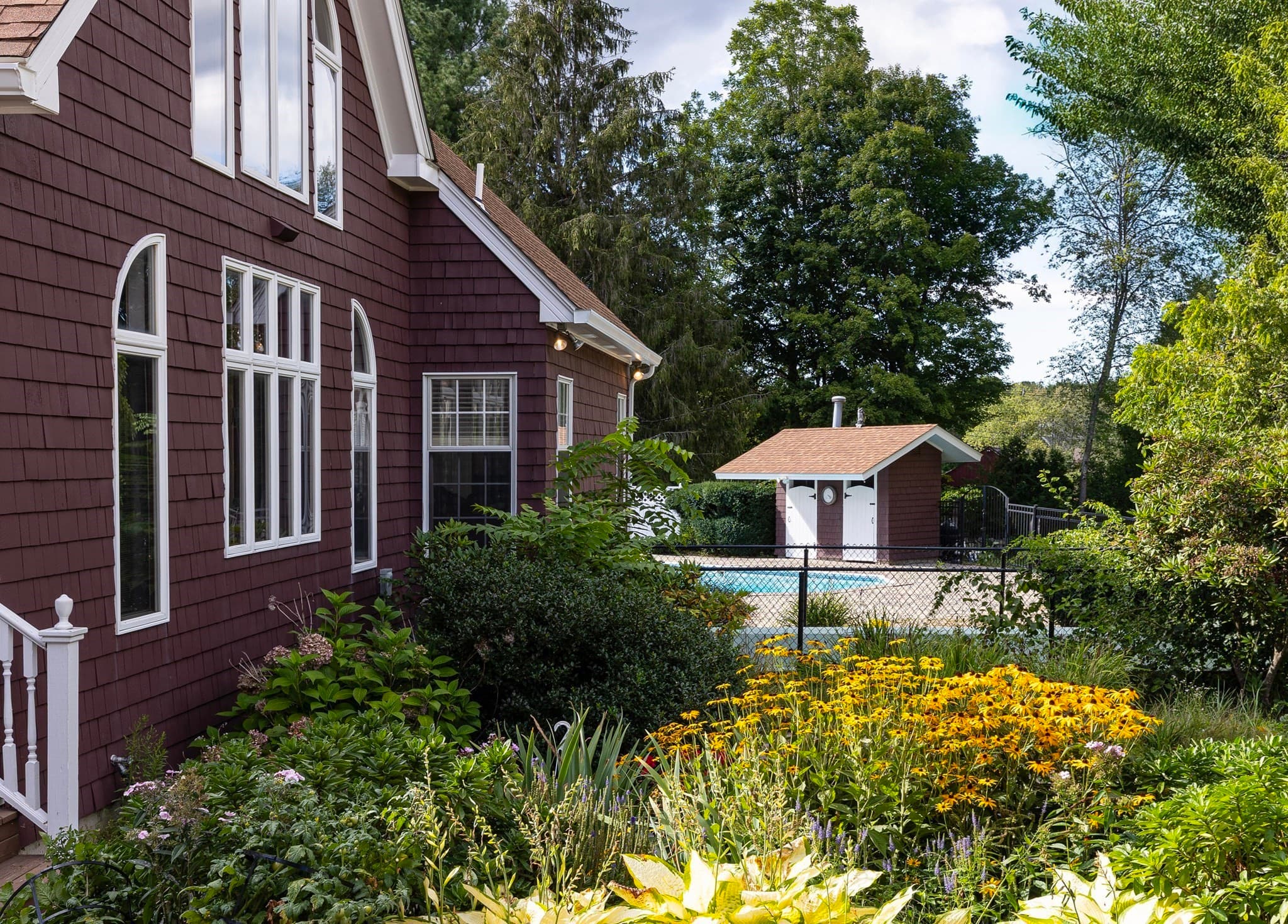 Single Family Residence at 27 Old Upton Rd, Grafton MA 01519, photo 6 of 41