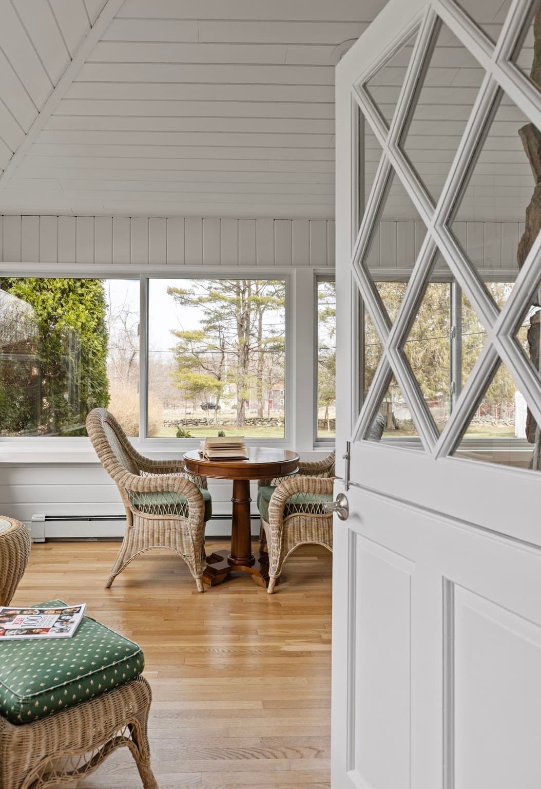 Single Family Residence at 27 Old Upton Rd, Grafton MA 01519, photo 12 of 41
