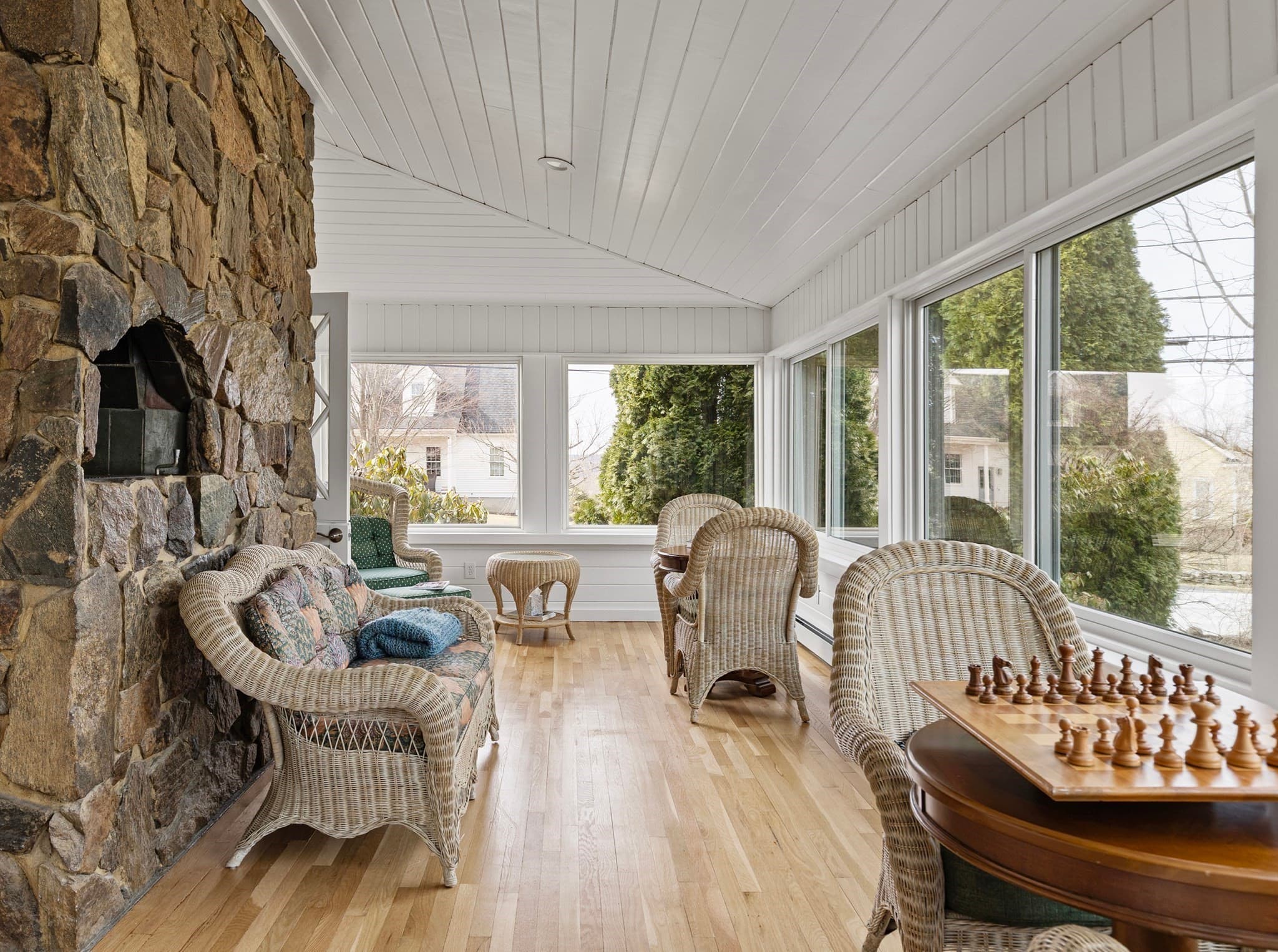 Single Family Residence at 27 Old Upton Rd, Grafton MA 01519, photo 14 of 41