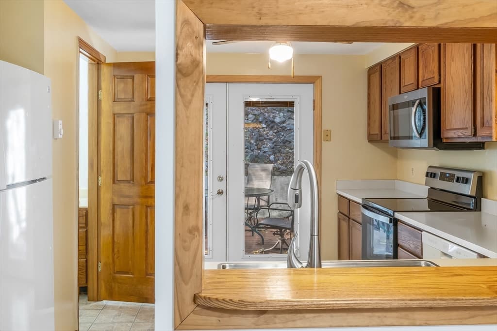 29-A Chilmark St, Worcester MA 01604 photo 3