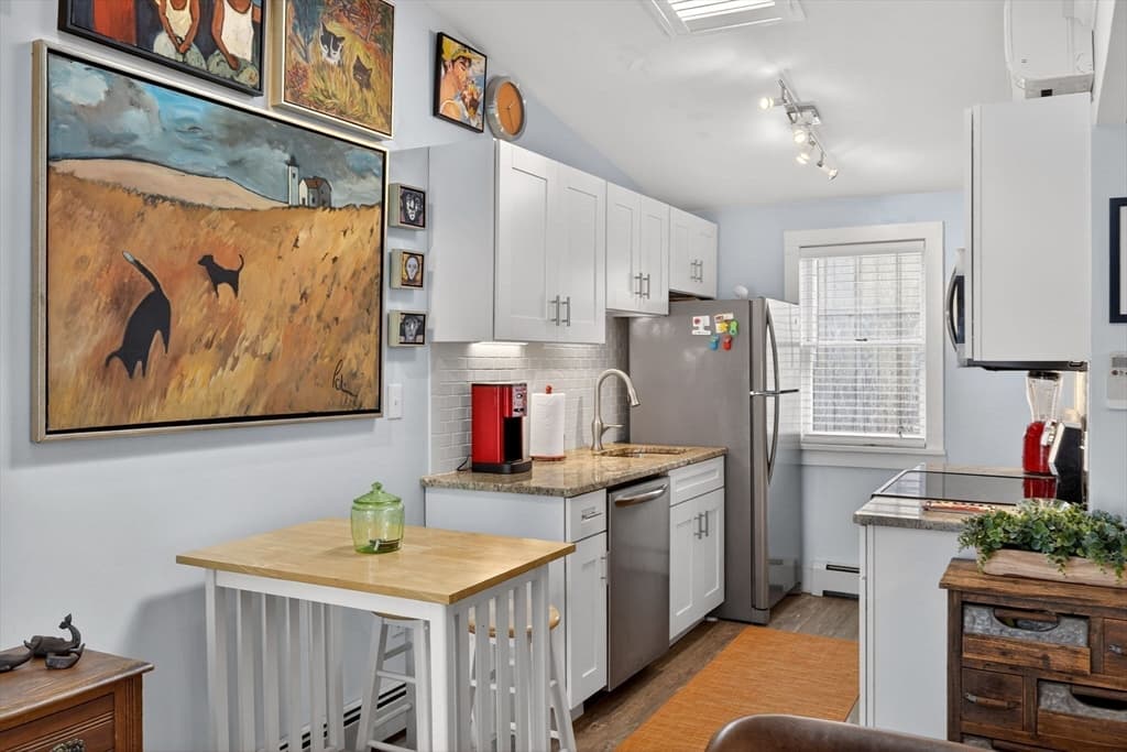 Condominium at 235 Bradford Street Unit 3, Provincetown MA 02657, Provincetown, photo 7 of 24