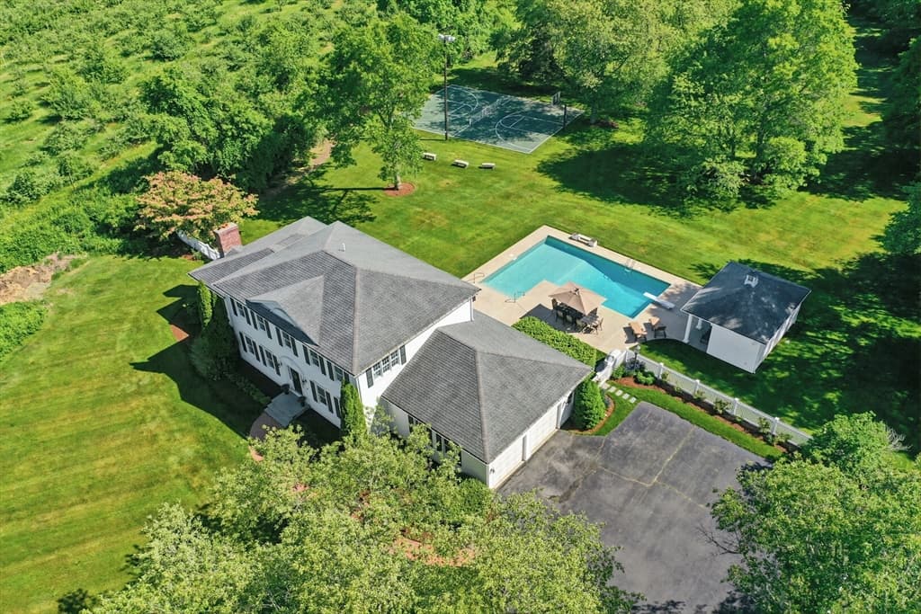 523 Old Westport Rd, Dartmouth MA 02747 photo 6