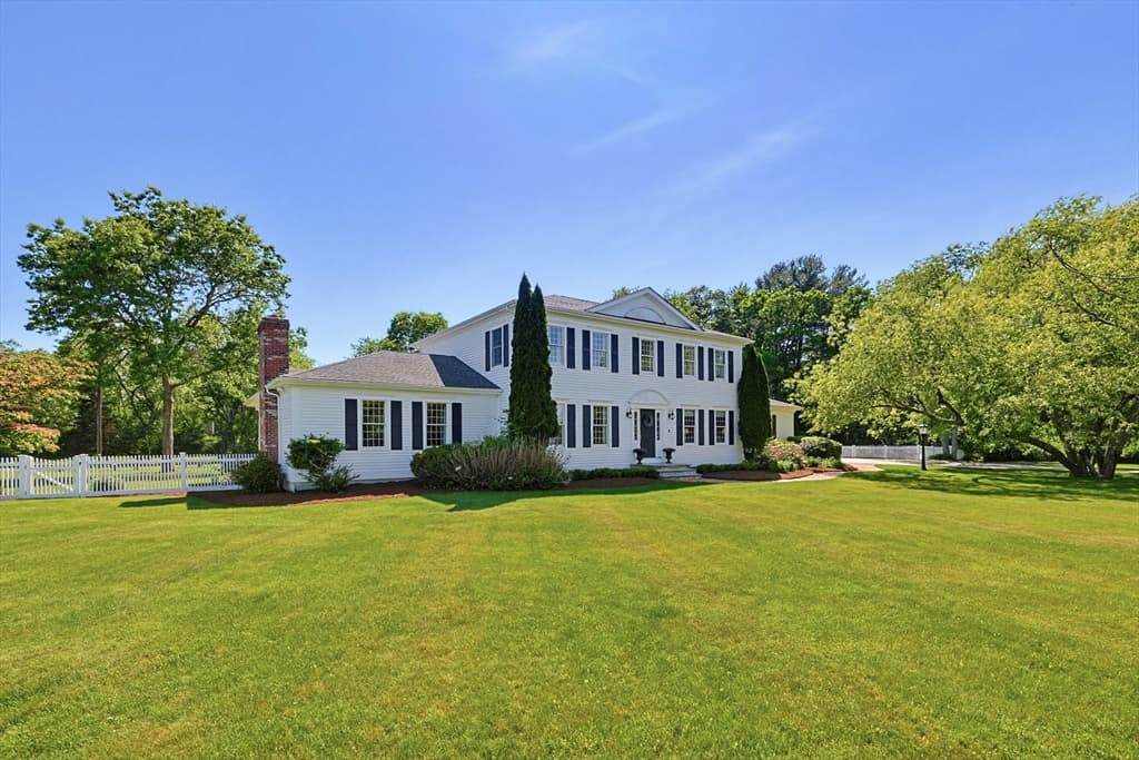 523 Old Westport Rd, Dartmouth MA 02747 photo 5