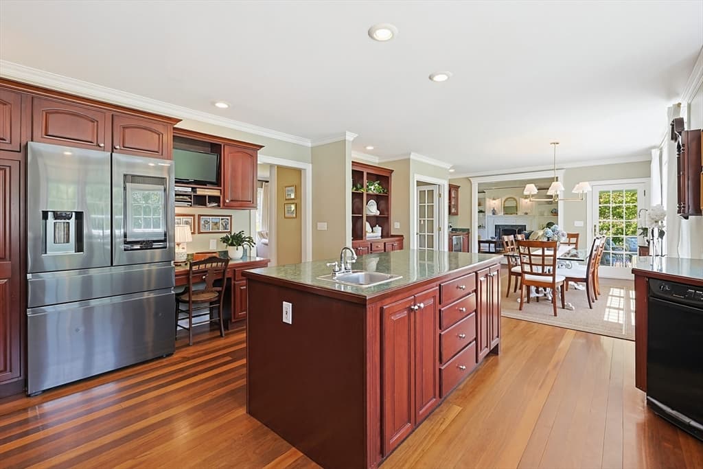 523 Old Westport Rd, Dartmouth MA 02747 photo 21