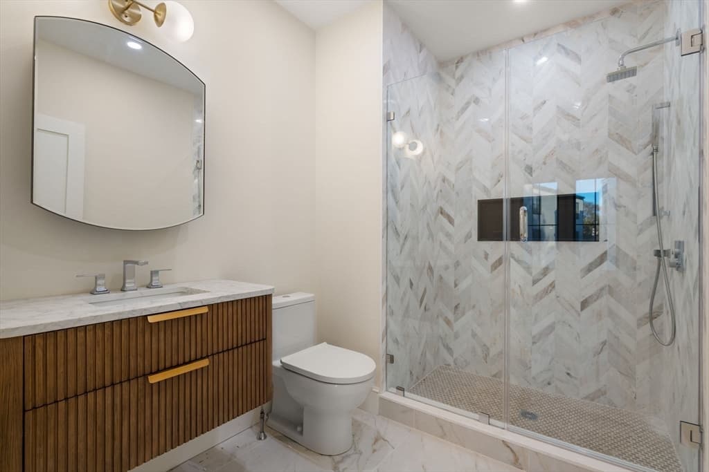 Condominium at 34 Vinton Street, Boston MA 02127, photo 13 of 26