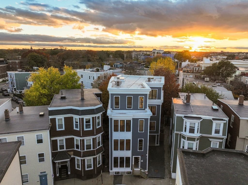 Condominium at 34 Vinton Street, Boston MA 02127, photo 21 of 26