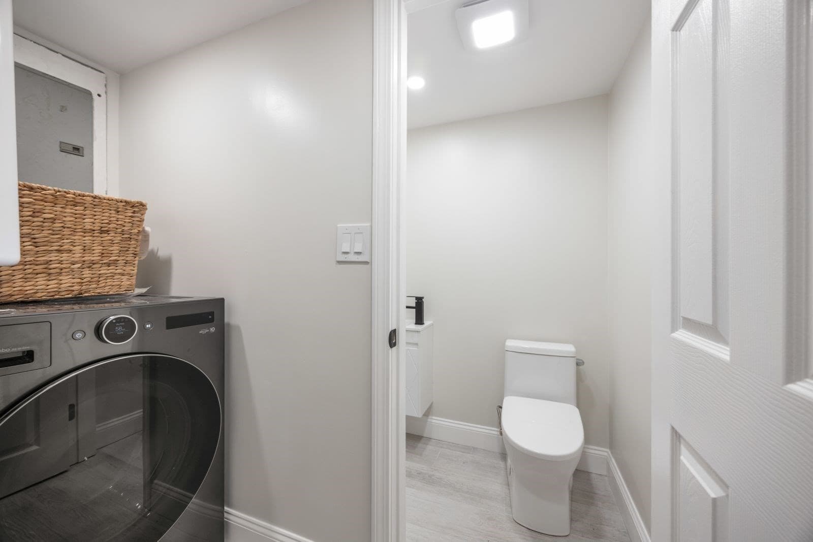 Single Family Residence at 4 Mead Street Ct, Boston MA 02129, photo 7 of 31
