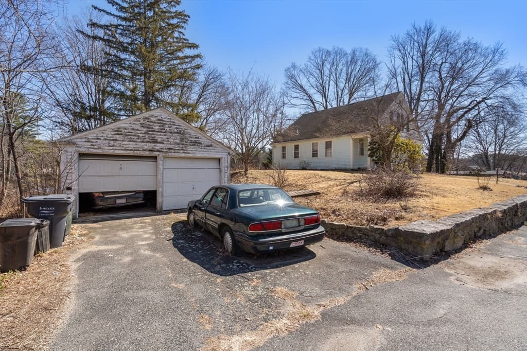 Single Family Residence at 17 N Main St, Upton MA 01568, Upton, photo 12 of 16