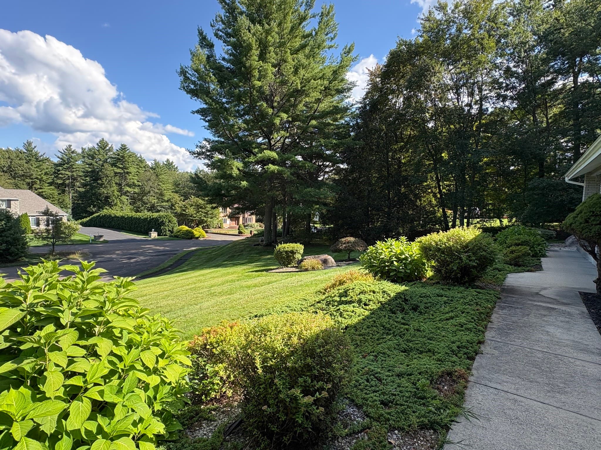 Single Family Residence at 321 Westerly Cr., Ludlow MA 01056, Ludlow, photo 5 of 38