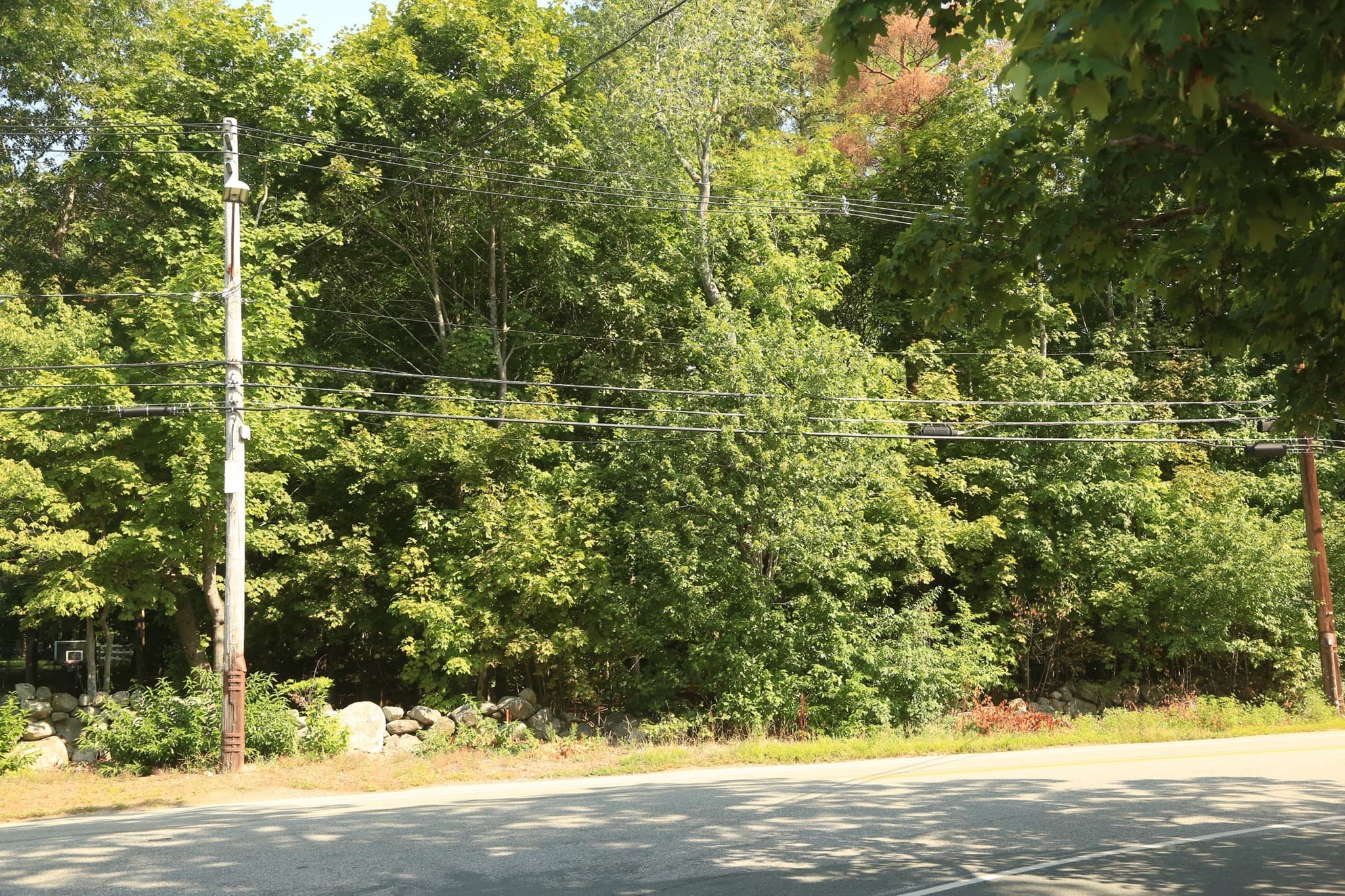 Residential at 125 Topsfield Rd, Ipswich MA 01938, photo 4 of 4