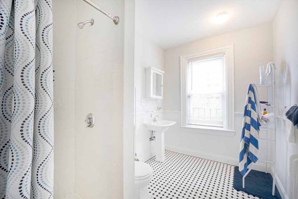 Single Family Residence at 31 Worthington St., Boston MA 02120, photo 20 of 28