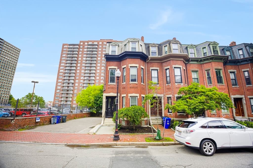 Single Family Residence at 31 Worthington St., Boston MA 02120, photo 4 of 28