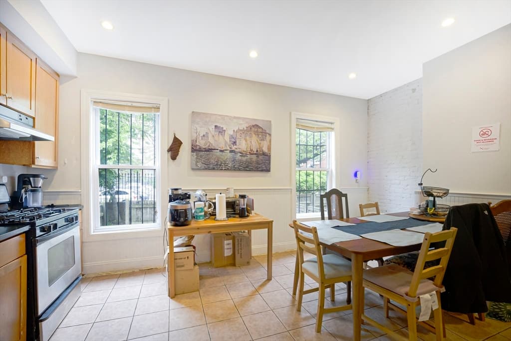 Single Family Residence at 31 Worthington St., Boston MA 02120, photo 8 of 28