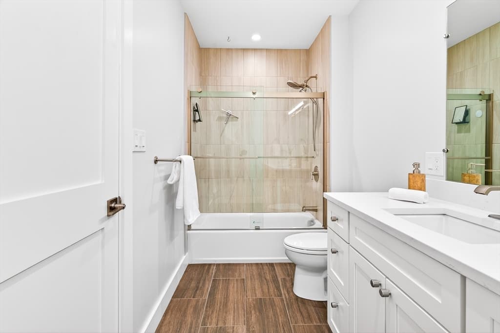 Condominium at 52 Fisher Ave # 302, Boston MA 02130, photo 23 of 39