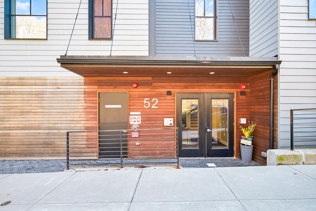 Condominium at 52 Fisher Ave # 302, Boston MA 02130, photo 34 of 39